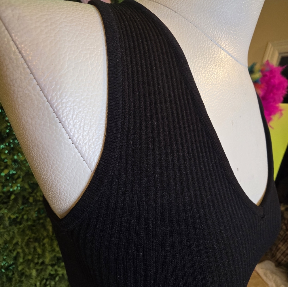 Mod Ref, Black Ribbed Tank Top - Picture 2 of 4
